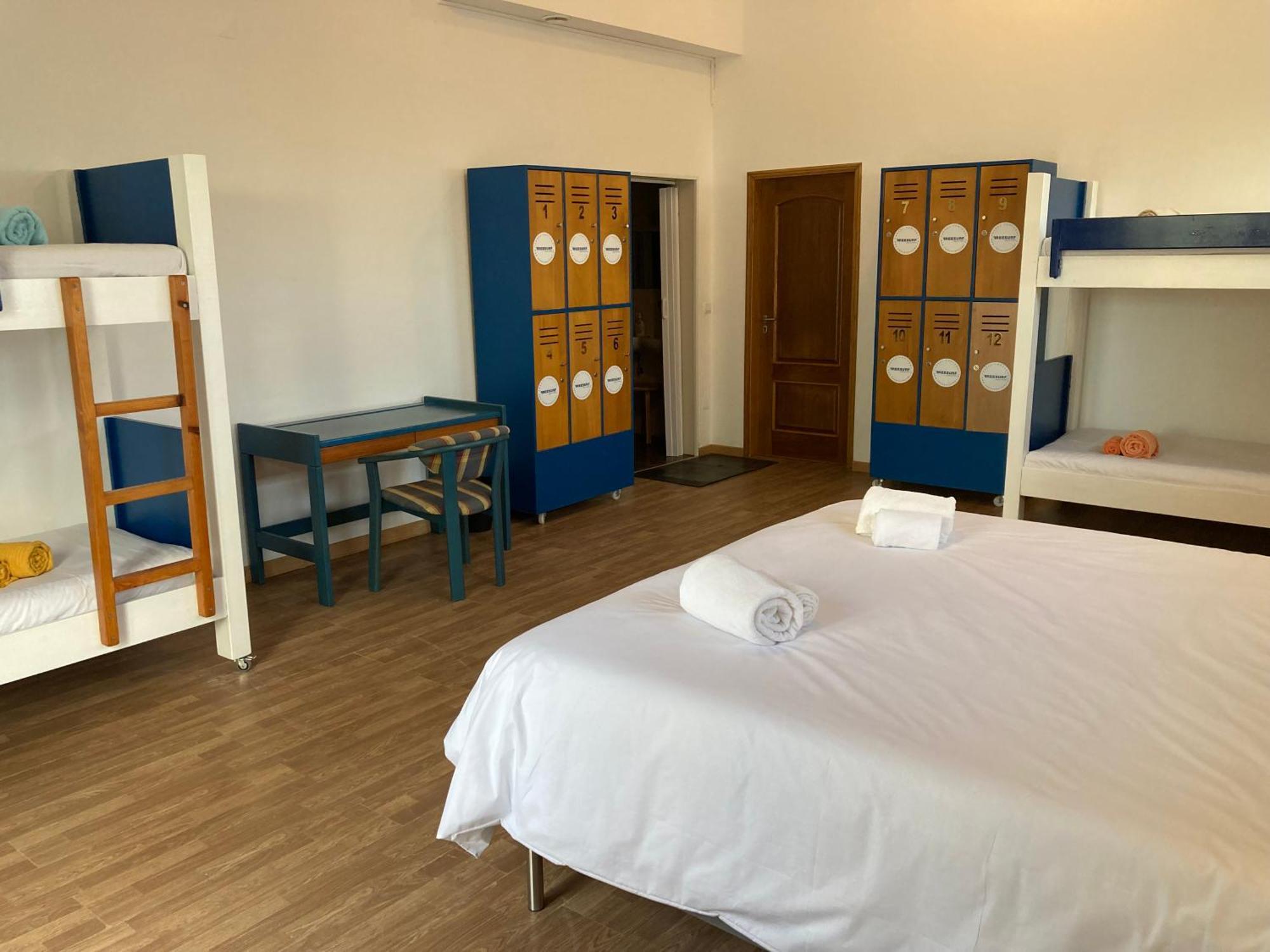 Freesurfcamp & Hostel 발리알 외부 사진